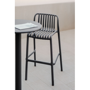 Verpakking Van 2 Wendell Polypropyleen Stapelbare Tuinstoelen Grijs – Grafiet & ↑75 Cm - Sklum
