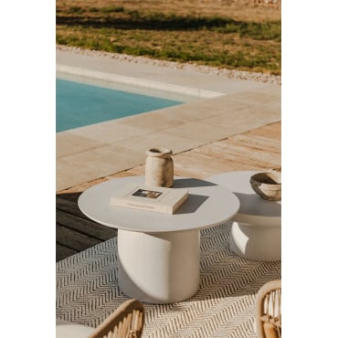 Ronde Tuintafel Ø75 Cm In Cement Layana Grijsachtig Wit - Sklum