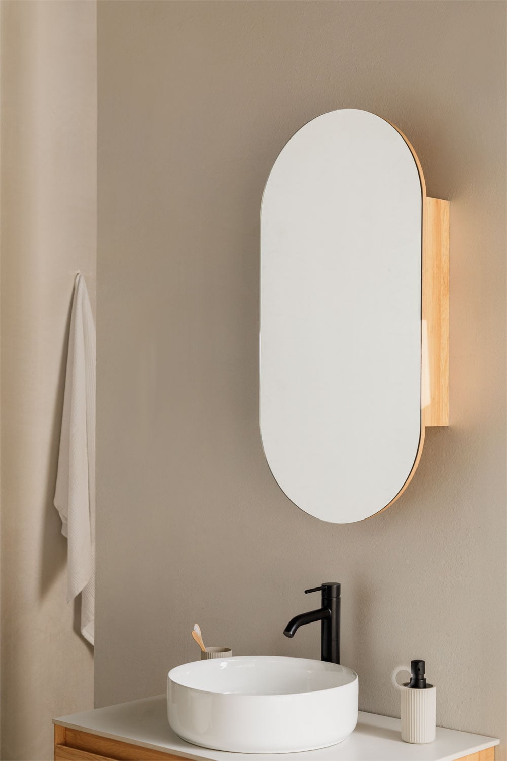 COSTWAY Smal badkamerkast voor badkamer, hoge badkamerkast 30 cm breed met lamellendeur en verstelbare plank, bamboe badkamerkast voor badkamer, woonkamer