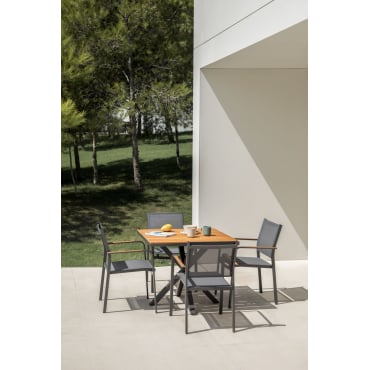 Vierkante Tuintafel 90x90 Cm Van Eucalyptus En Aluminium Archer Grijs – Grafiet - Sklum
