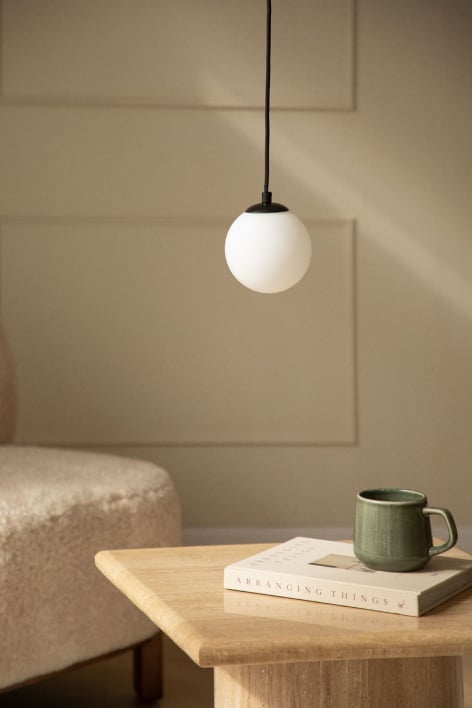 Hanglamp van ijzer met glazen bol Uvol