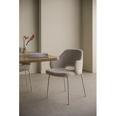 Pakket Van 2 Gemma Gestoffeerde Eetkamerstoelen Met Armleuningen Corduroy Gebroken Wit - Sklum