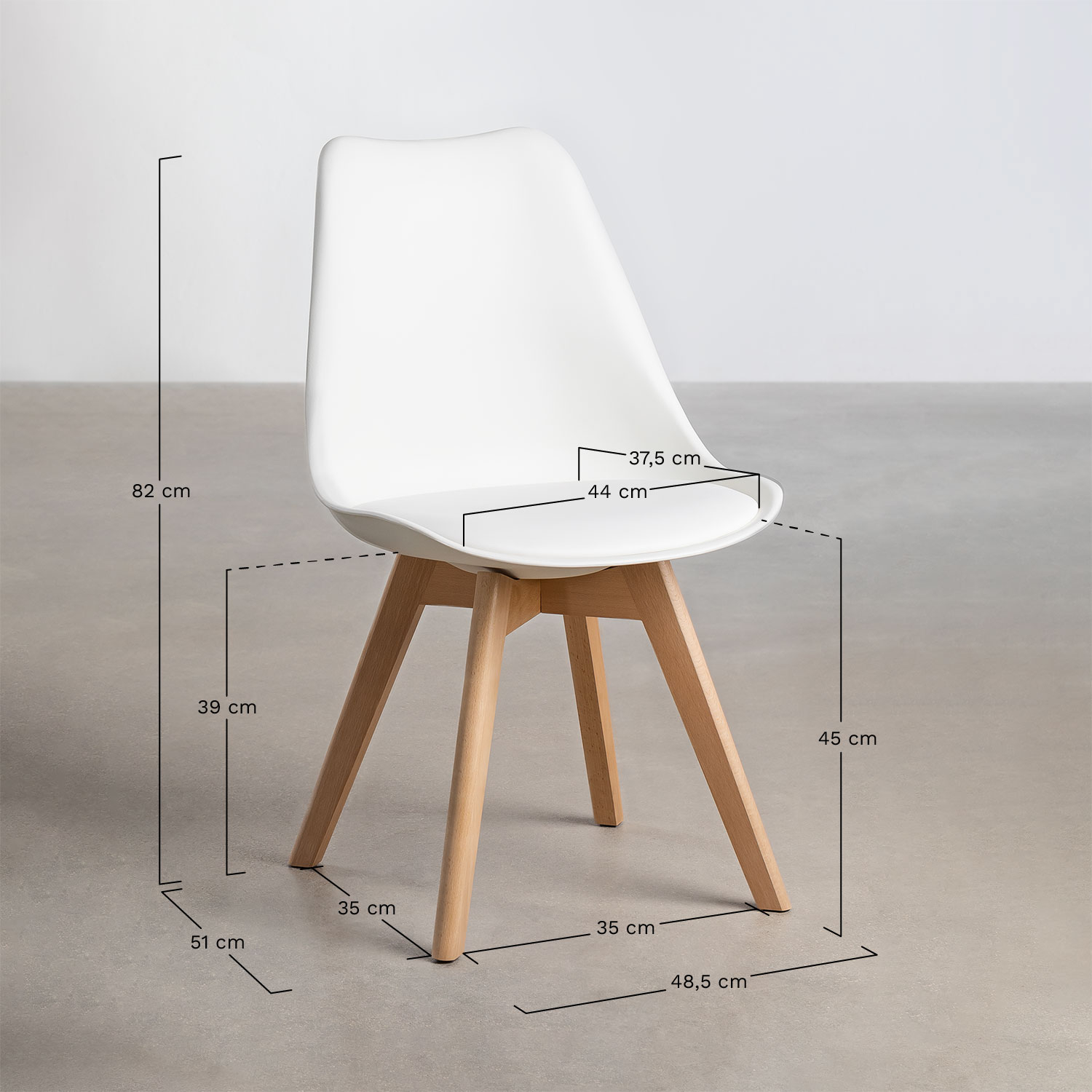 Set van 2 Scandinavische eetkamerstoelen    , AFMETINGEN