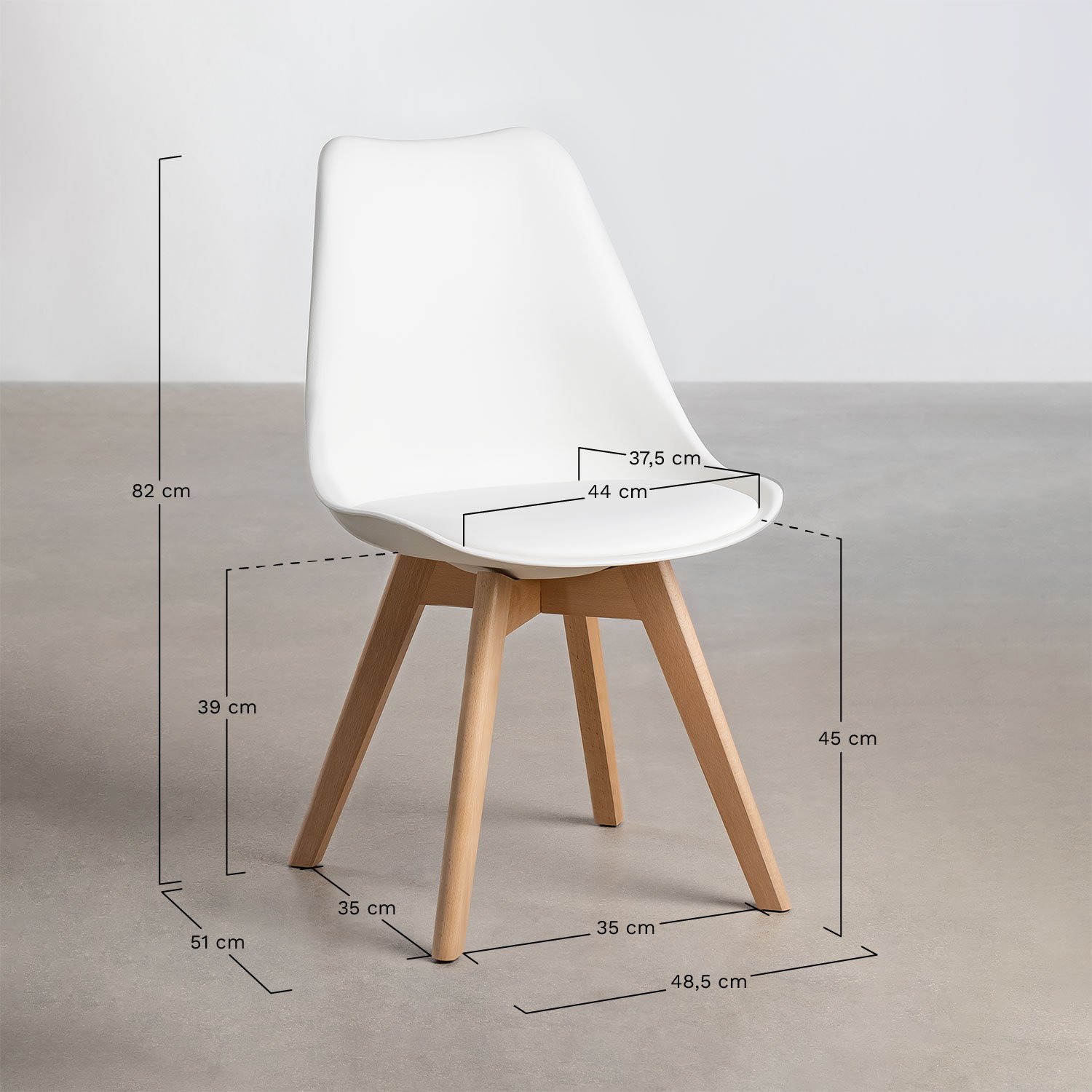 Set van 4 Scandinavische eetkamerstoelen   , AFMETINGEN