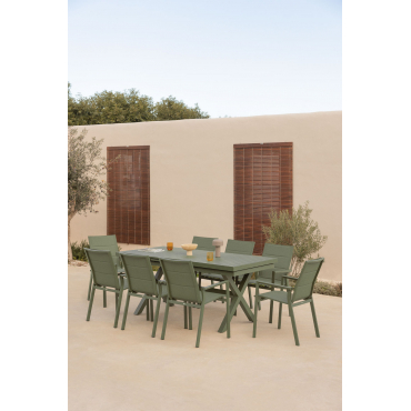 Karena Rechthoekige Uitschuifbare Tafelset 180-240x90 Cm En 8 Stapelbare Tuinstoelen Met Aluminium Armleuningen Groen – Intens Olijf - Sklum