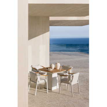 Set Van 90x90 Cm Vierkante Tafel In Aluminium En Inkeri Teakhout En 4 Tuinstoelen In Aluminium En Yervin Bouclé Stof Bouclé Natuurlijke Kleuren -