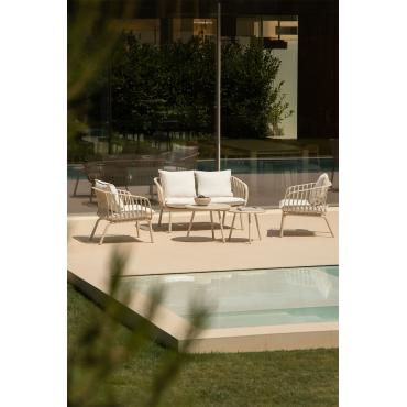 Tuinset Met Een 2-zitsbank, 2 Fauteuils En 2 Salontafels In Ijzer En Aradina Polypropyleen. Beige – Linnen - Sklum