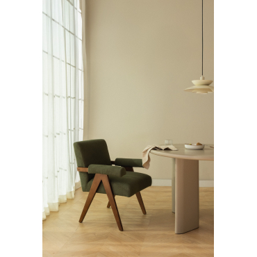 Set Van 2 Eetkamerstoelen Met Armleuningen In Hout En Lucca Bouclé Stof Bouclé Leger Groen - Sklum