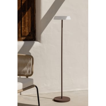 Ulenia Draadloze Led-vloerlamp Op Zonne-energie Voor Buiten Gerookt Bruin - Sklum