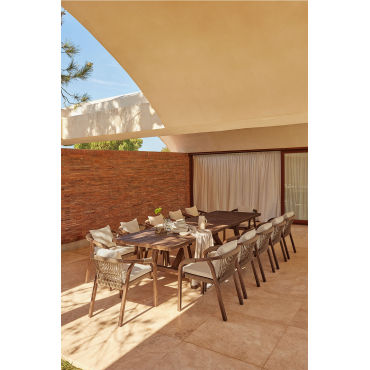Uitschuifbare Rechthoekige Tafelset 200-260-320x100 Cm En 12 Tuinstoelen Met Armleuningen In Dubai Acaciahout Gardenia Wit & Donker Acaciabruin -