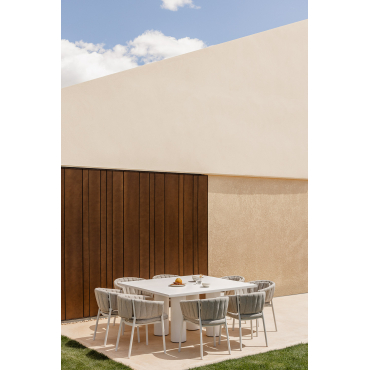 Set Van Vierkante Tafel 150x150 Cm In Cement Lissabon En 8 Tuinstoelen In Aluminium En Stof Roderise Stof Zandbruin - Sklum