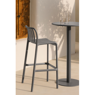 Verpakking Van 2 Wendell Polypropyleen Stapelbare Tuinstoelen Grijs – Grafiet & ↑75 Cm - Sklum