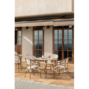 Brielle Bistroset Van Ronde Tafel 80 Cm En 4 Stapelbare Aluminium Tuinstoelen Met Armleuningen Gardenia Wit - Sklum