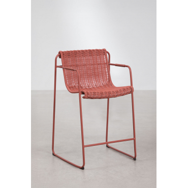Stapelbare Set Van 4 Hoge Tuinkrukken Met Armleuningen Van Synthetisch Riet En Staal Revia Terracota & ↑65 Cm - Sklum
