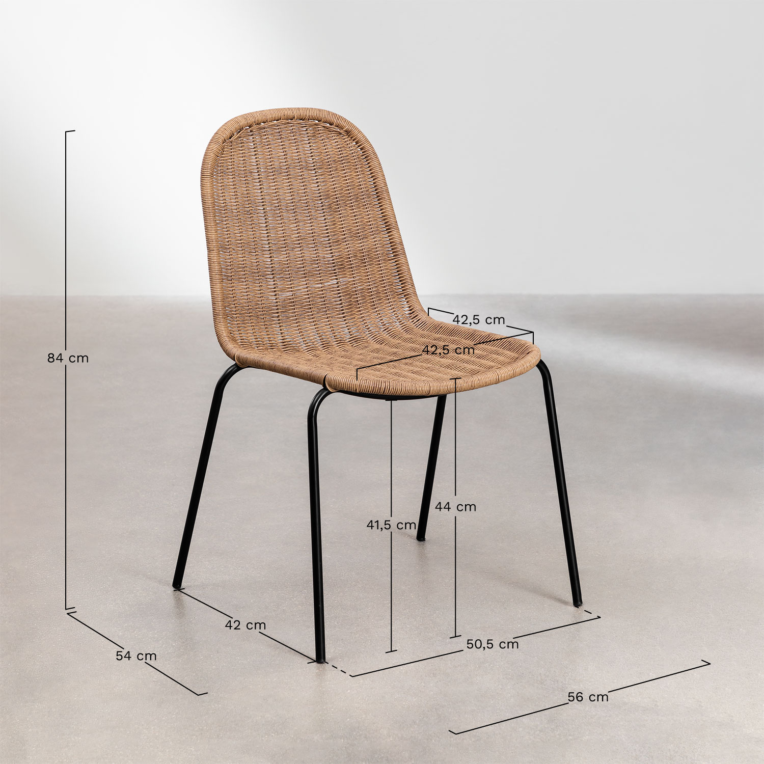 Set van 4 stapelbare tuinstoelen van synthetisch riet Reiven, AFMETINGEN