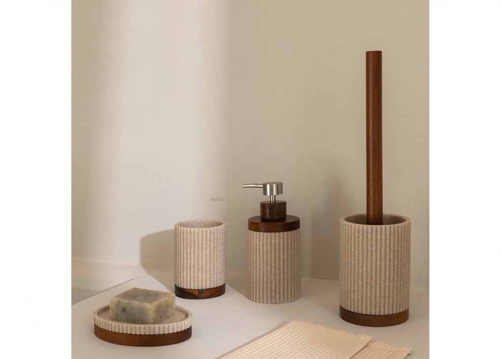 Wassila badkamer set van beige nude polysteen