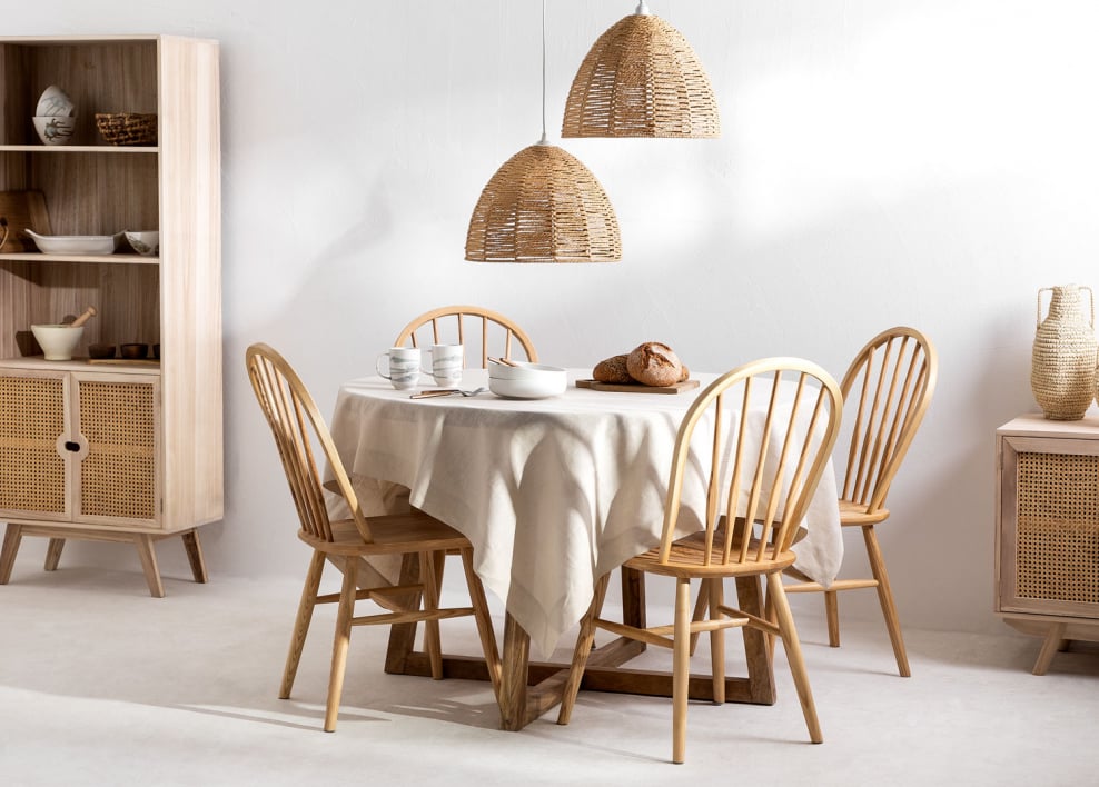 Eetkamer in natuurlijke stijl