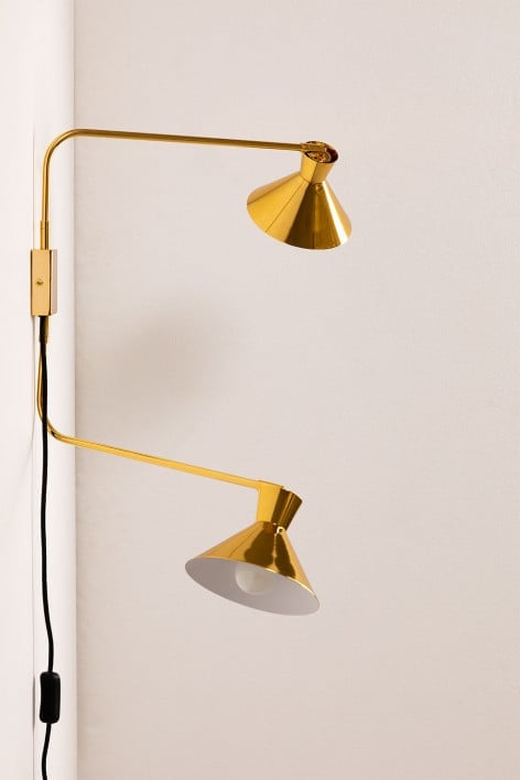 Wandlamp met dubbele lampenkappen Two