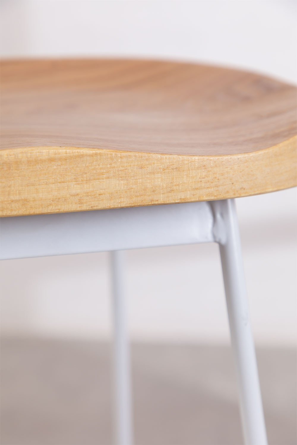 Hoge kruk 75 cm van wit staal en iepenhout Neicol, galerij beeld 4