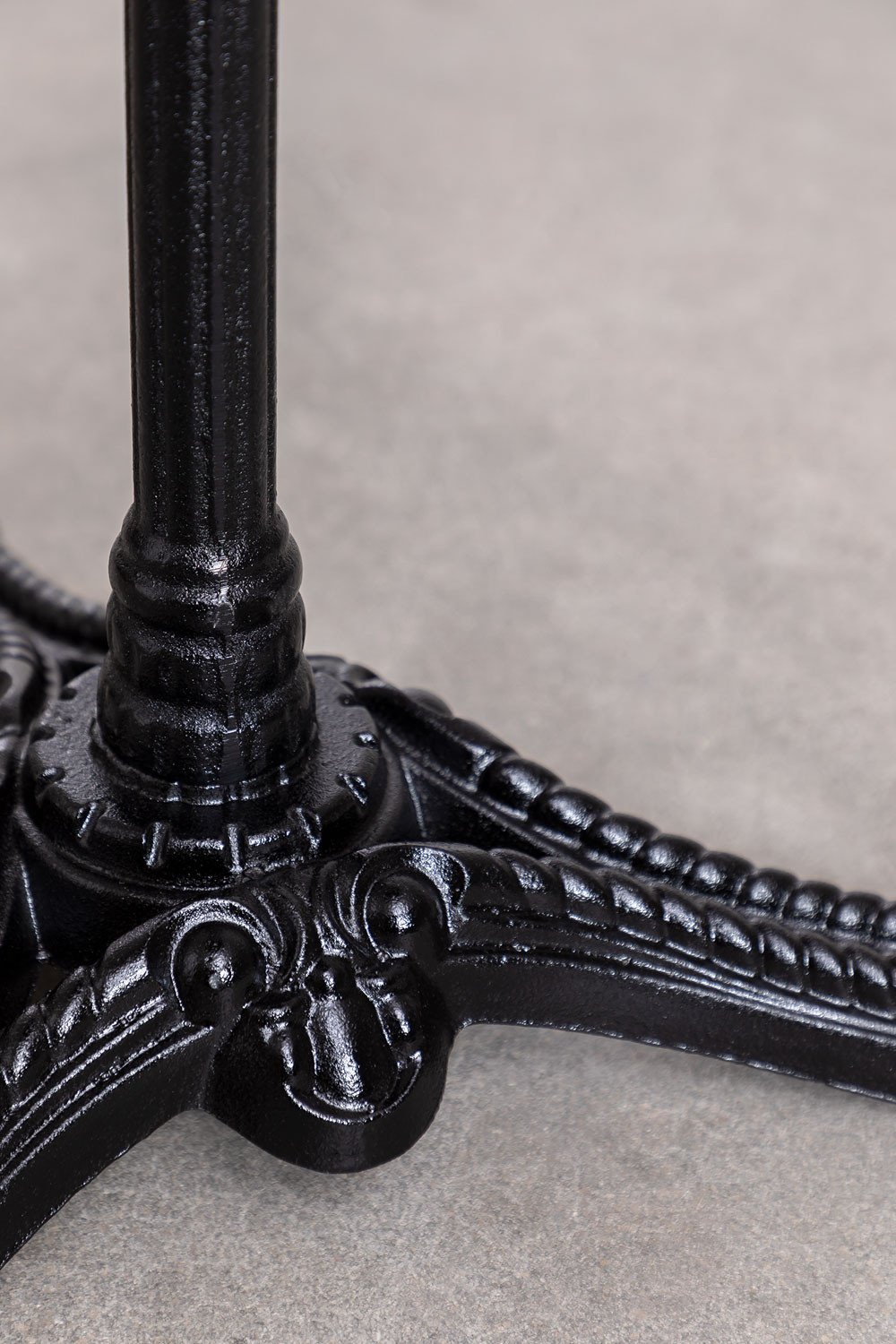 Ronde bartafel in Gres Venezia Black, galerij beeld 5