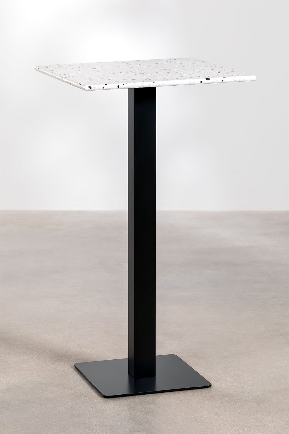 Vierkante hoge bartafel in terrazzo (60x60 cm) Praline, galerij beeld 1