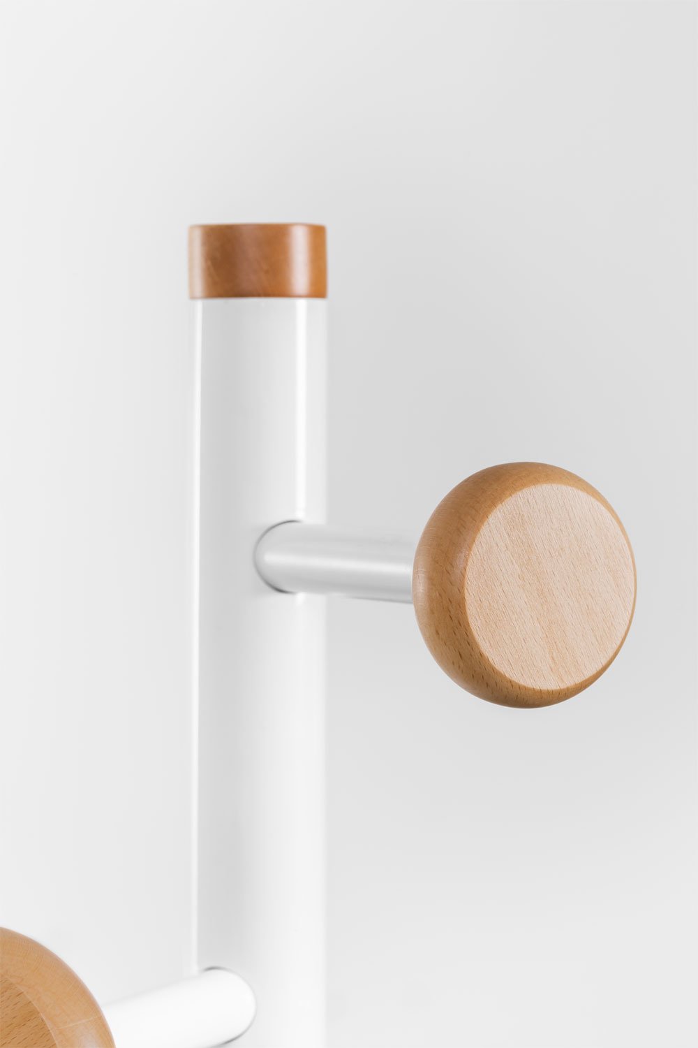 Kleerhanger van metaal en beukenhout Tibalt, galerij beeld 3