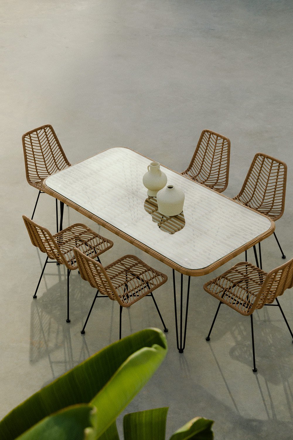 Rechthoekige tafelset in synthetisch riet (180x90 cm) Leribert en 6 tuinstoelen in synthetisch rotan naturel Gouda, galerij beeld 1