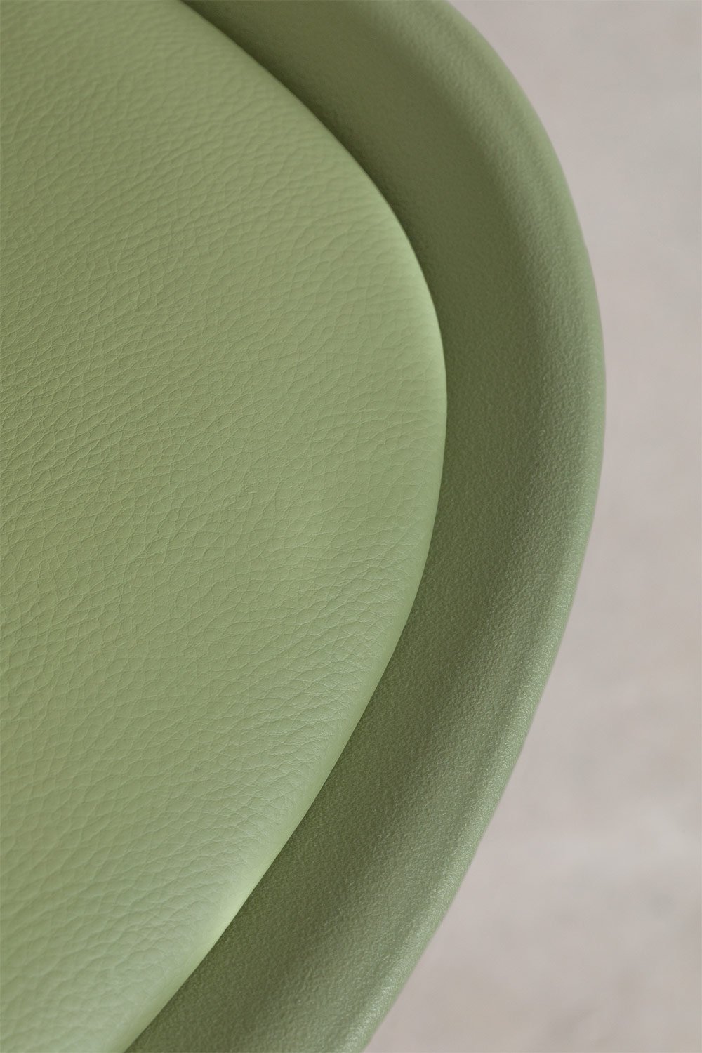 Set van 2 hoge krukken 75 cm met kussen van army groen kunstleer Nordic, galerij beeld 5