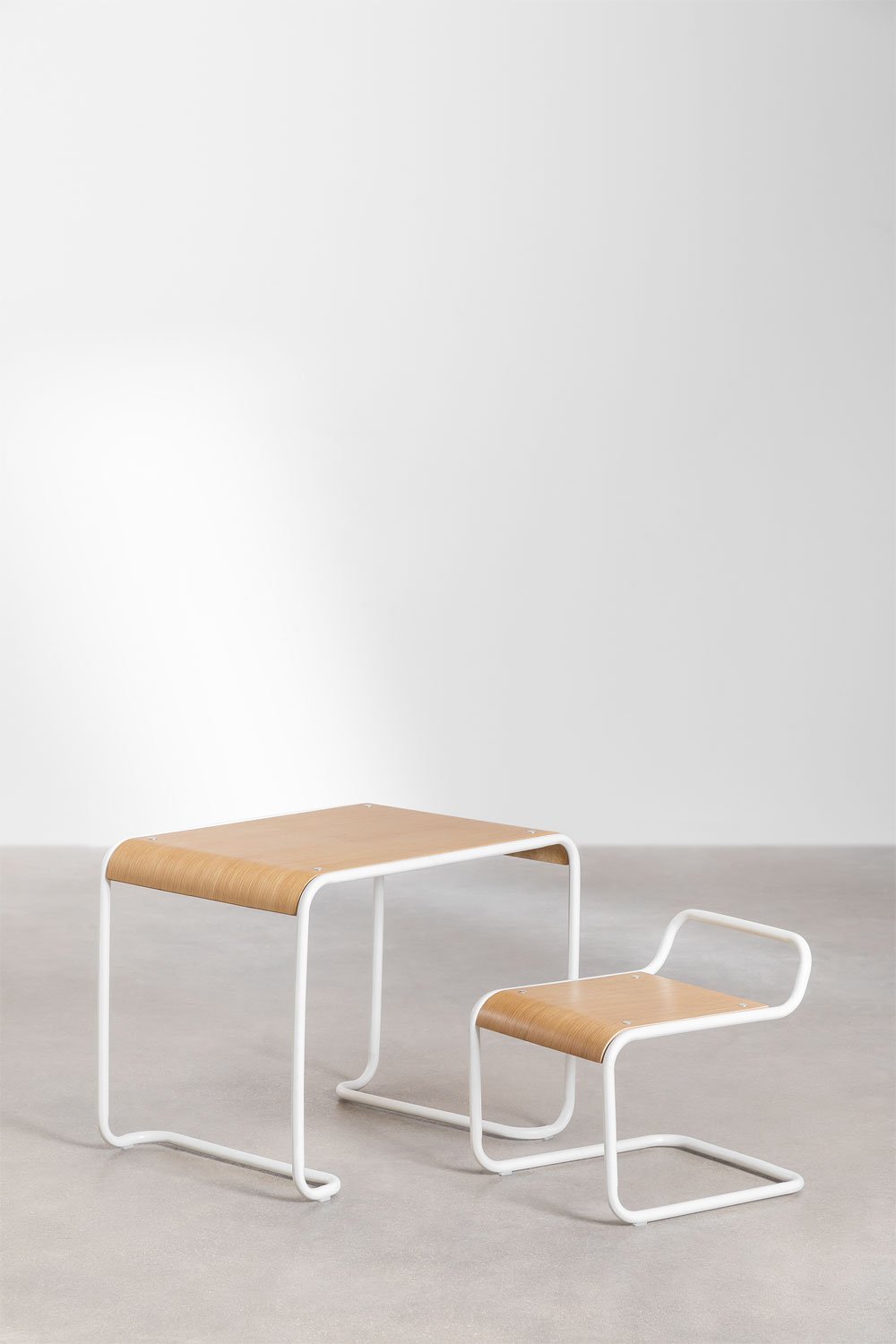 Markalany Kids tafel- en stoelenset in hout en ijzer, galerij beeld 3