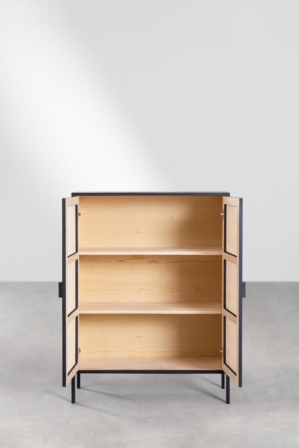 2-deurs dressoir in rotan en hout Reyna, galerij beeld 4