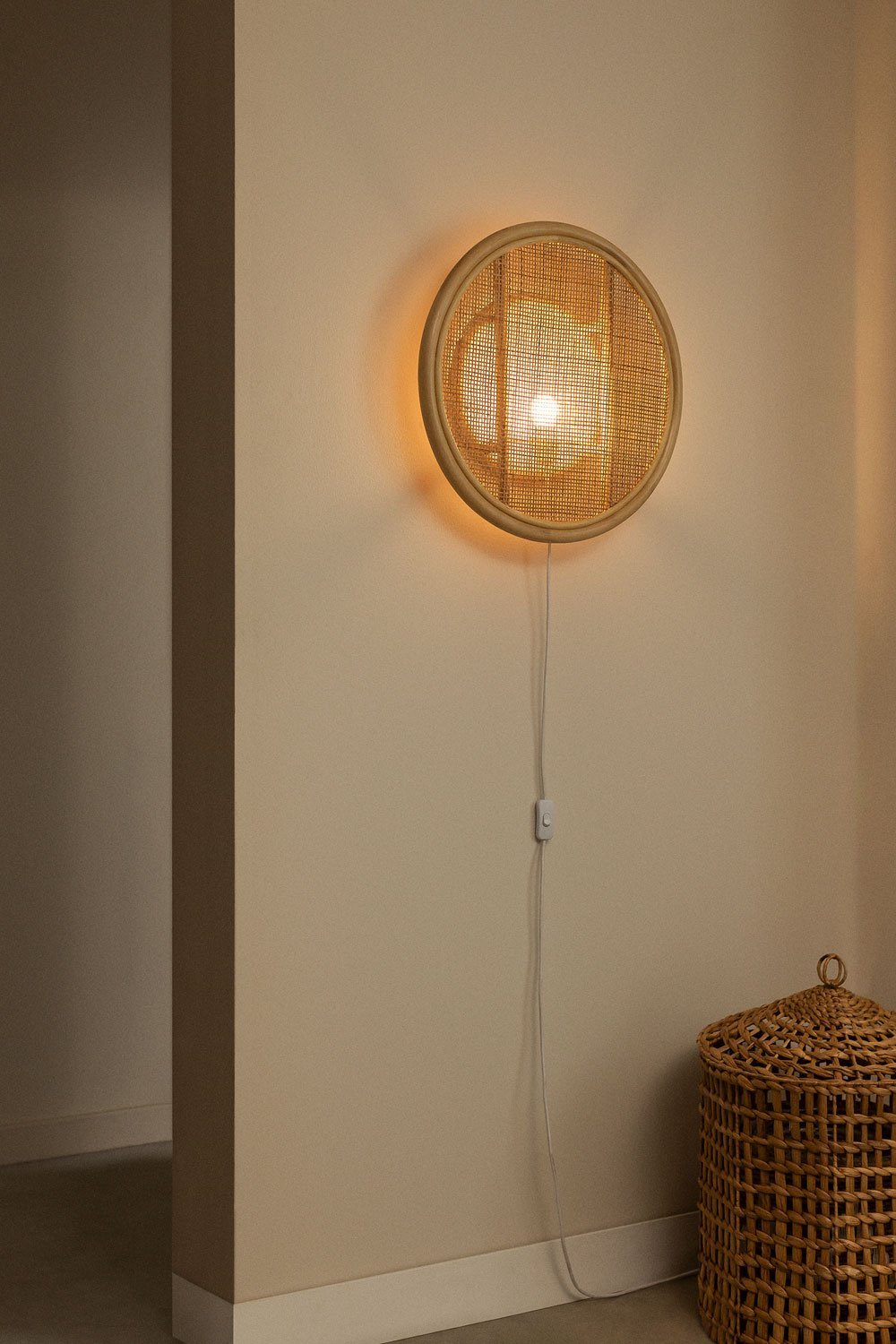 Estibaliz rotan wandlamp  , galerij beeld 2