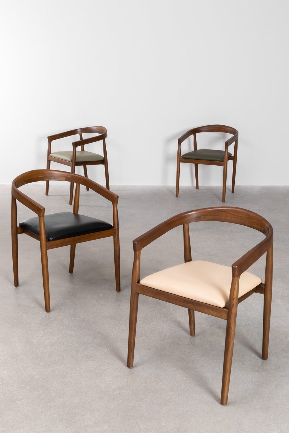 Set van 4 eetkamerstoelen van teakhout en Visby-leer, galerij beeld 7