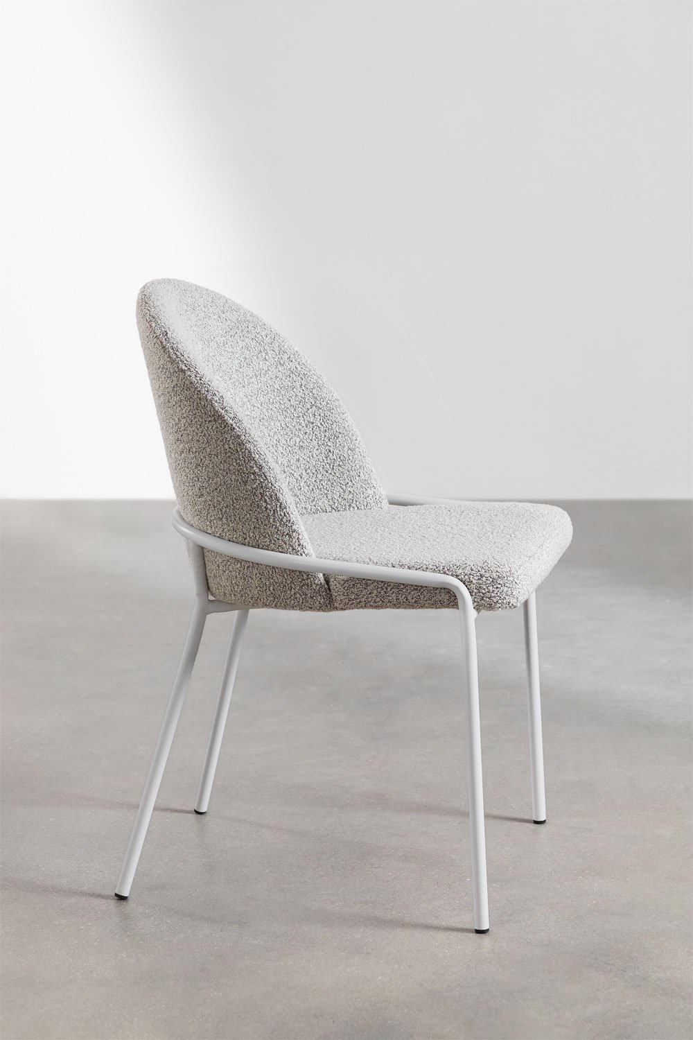 Pak van 2 Grolet gestoffeerde eetkamerstoelen, galerij beeld 3