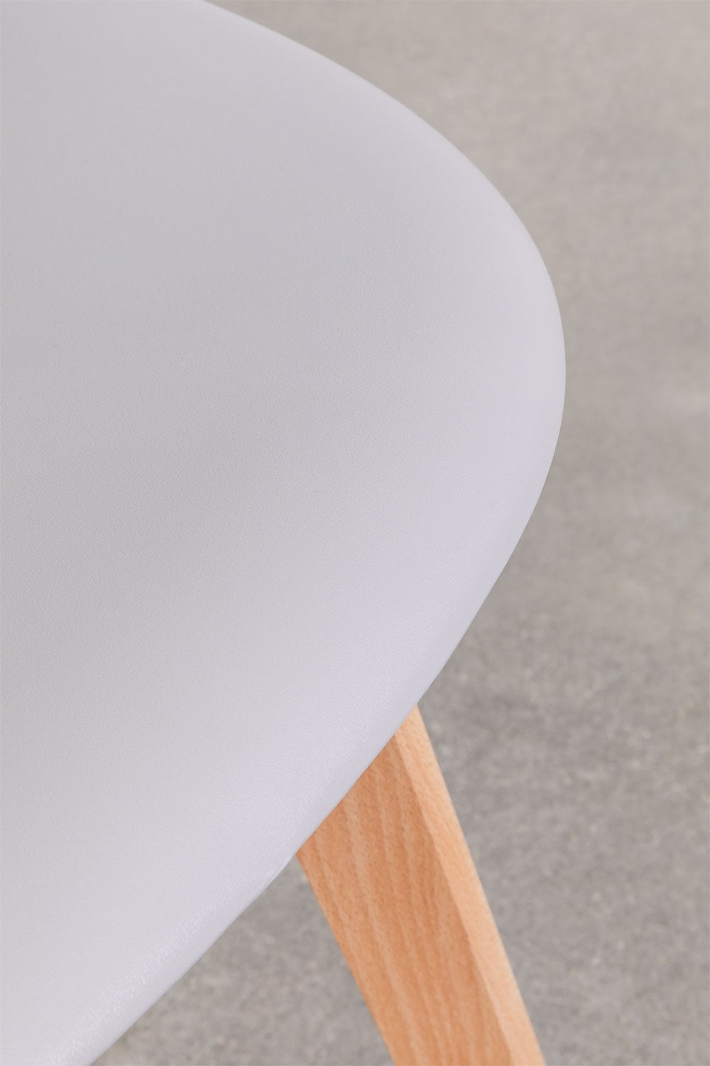 Set van 2 eetkamerstoelen in polypropyleen en beukenhout Scand Nordic, galerij beeld 7