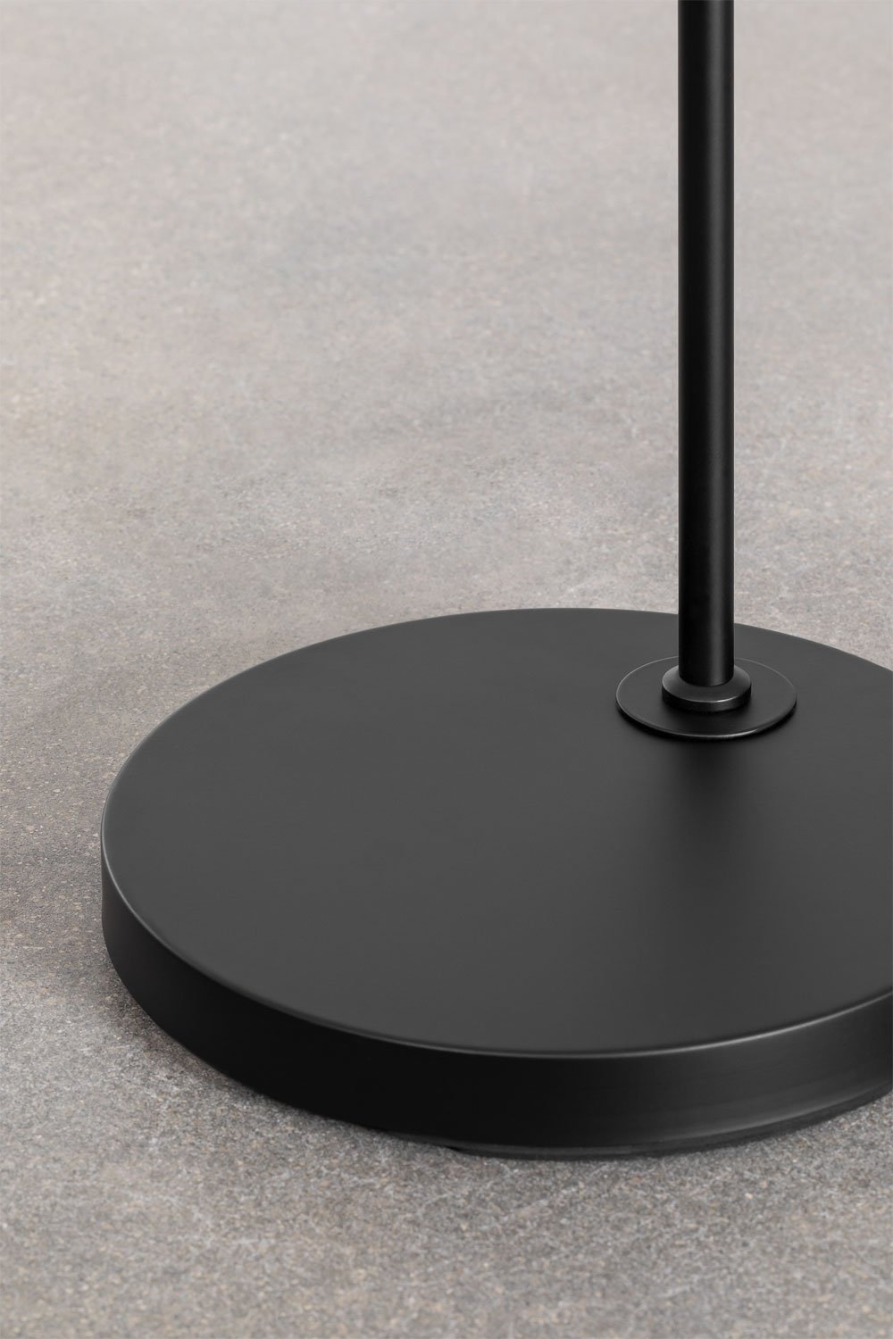 Staande lamp van ijzer Cambrea, galerij beeld 5