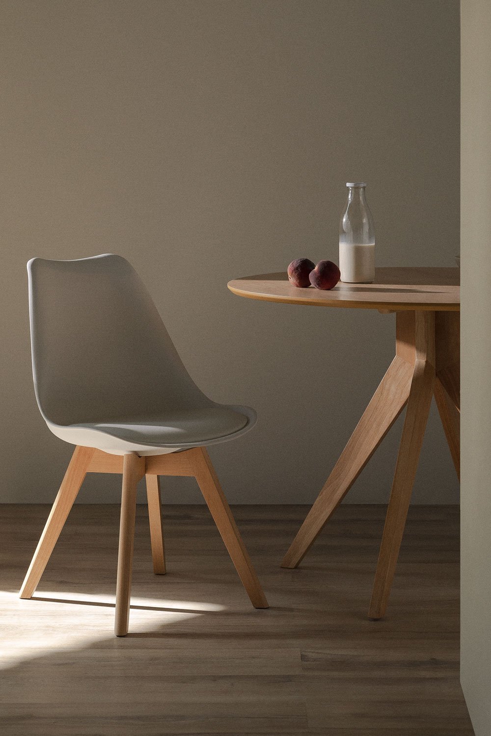 Set van 4 Scandinavische eetkamerstoelen   , galerij beeld 1