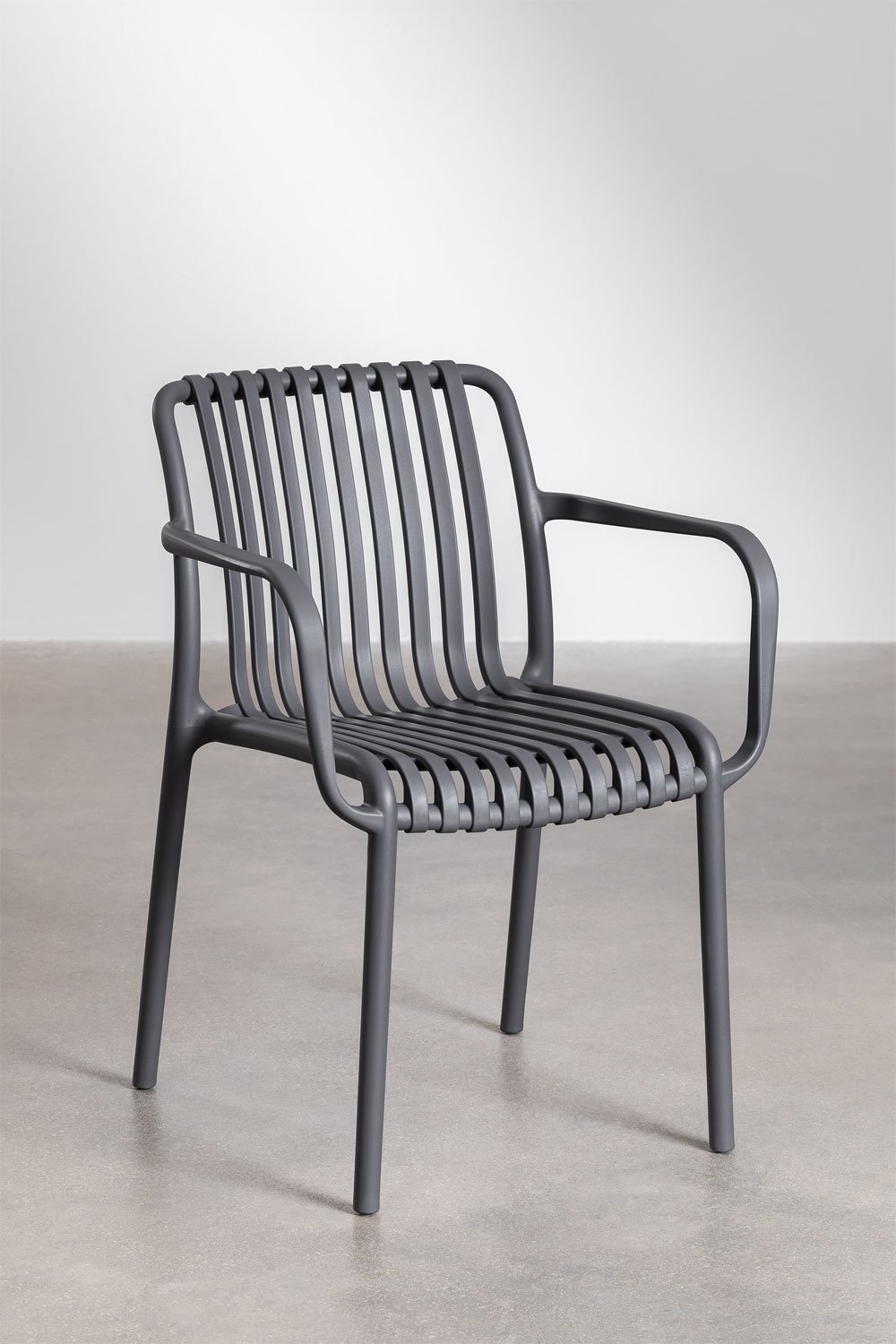 Pakket van 4 Wendell polypropyleen eetkamerstoelen met armleuningen, galerij beeld 2