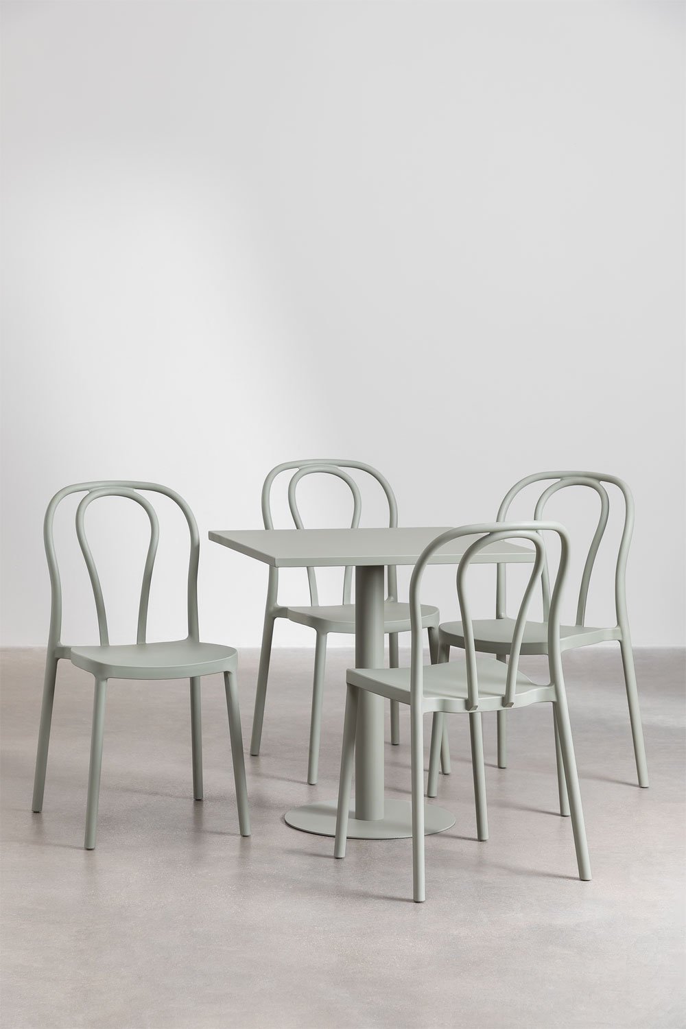Set met vierkante tafel 70x70 cm en 4 tuinstoelen Mizzi, galerij beeld 1