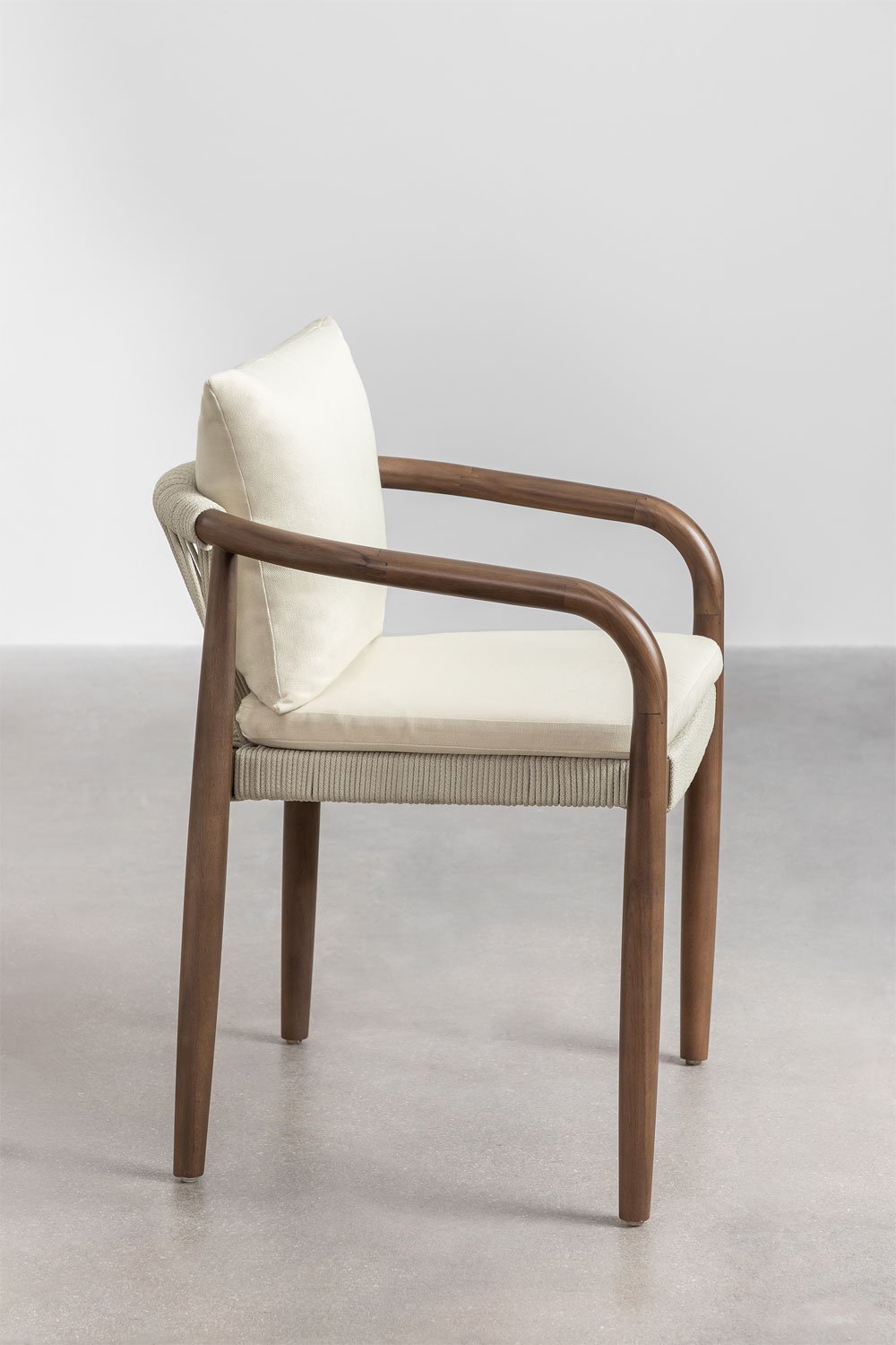 Set van 2 eetkamerstoelen met armleuningen in acacia Giulia, galerij beeld 4