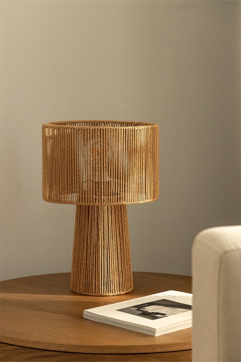 Carisa tafellamp van gevlochten papier, galerij beeld 1
