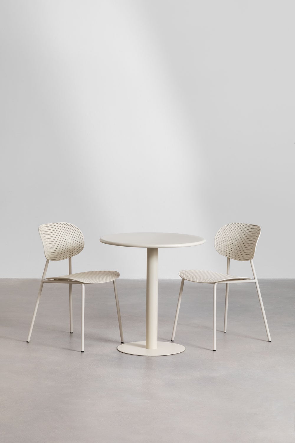 Mizzi ronde tafelset Ø70 cm en 2 Tupah tuinstoelen van polypropyleen en ijzer, galerij beeld 3