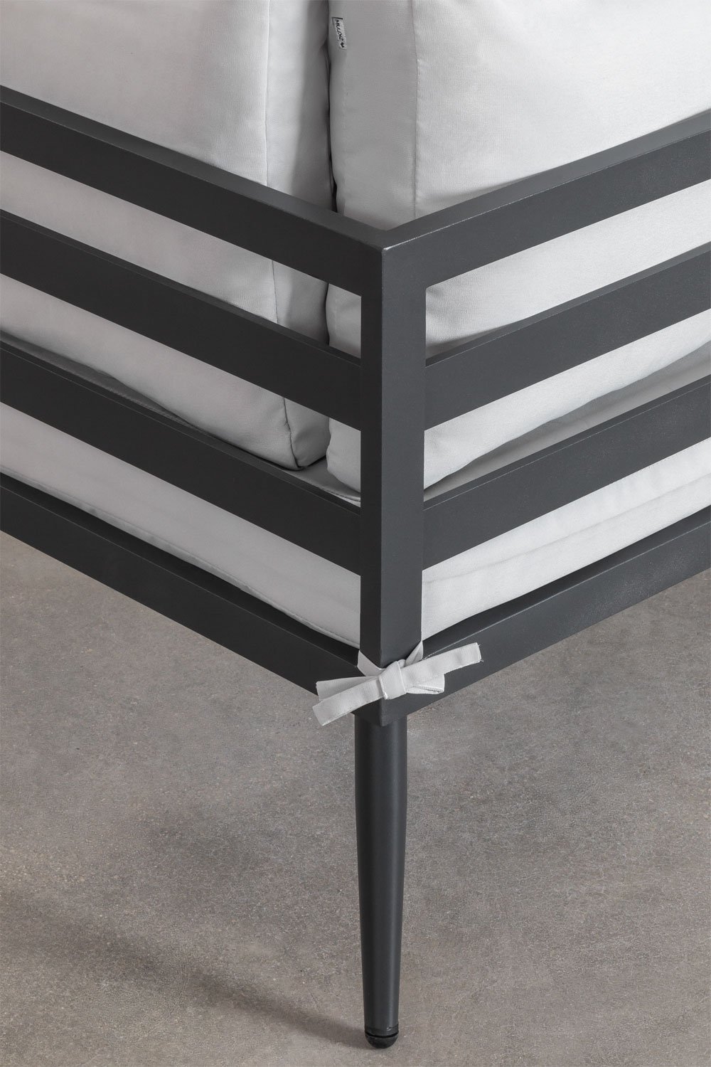 Tuinset met 4-zits hoekbank en salontafel in aluminium en Nadi hout, galerij beeld 8