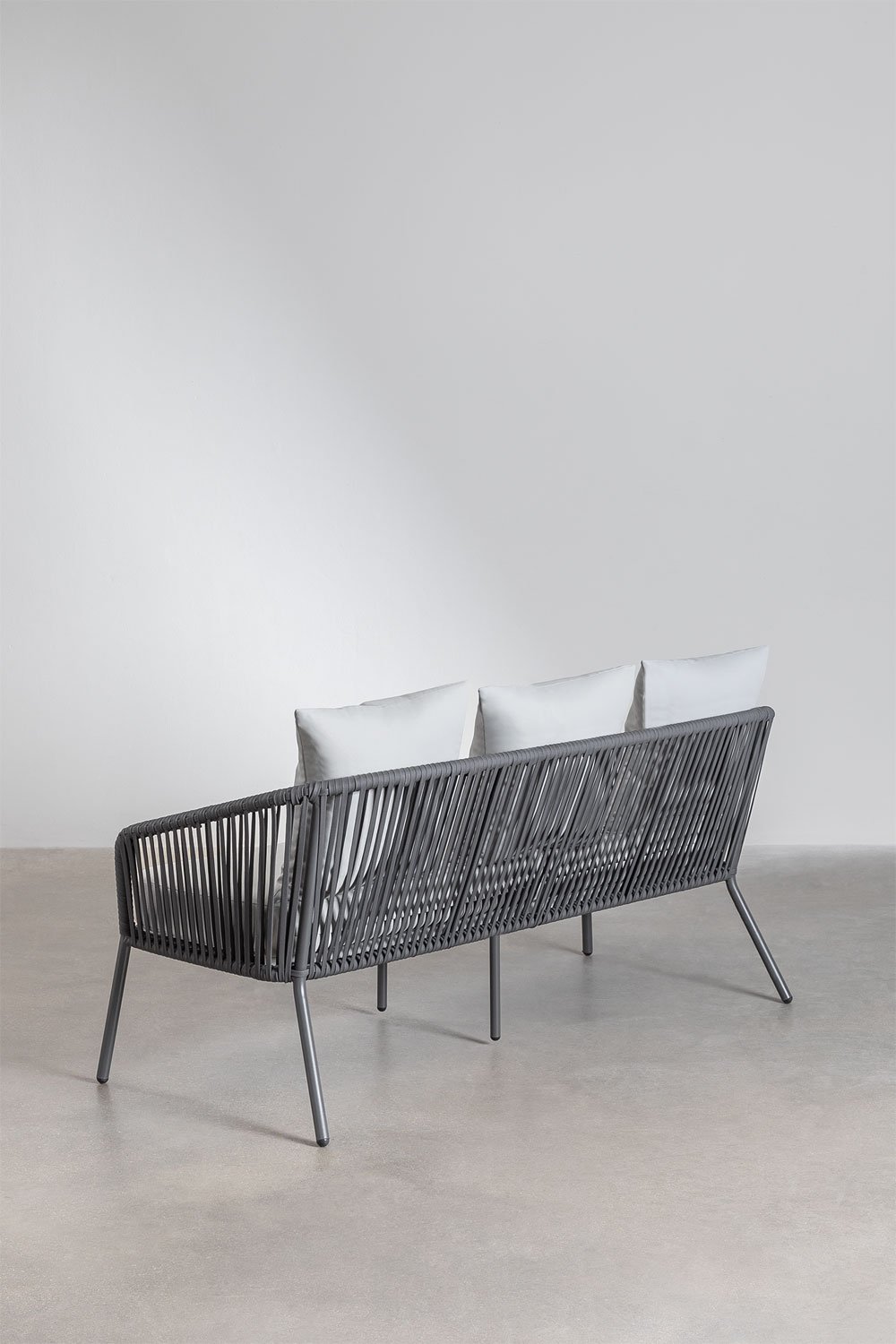 Tuinset met 2-zitsbank, 2 stoelen van gevlochten touw en Arhiza salontafels, galerij beeld 4