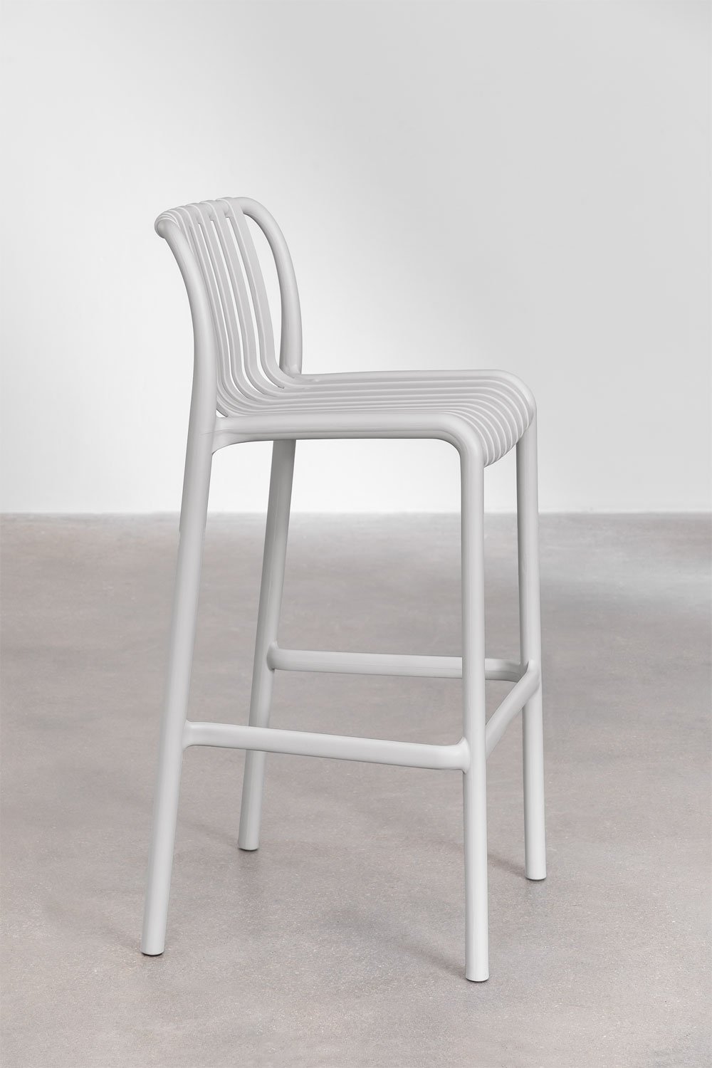 Hoge kruk 75 cm stapelbaar van lichtgrijs polypropyleen Wendell, galerij beeld 3