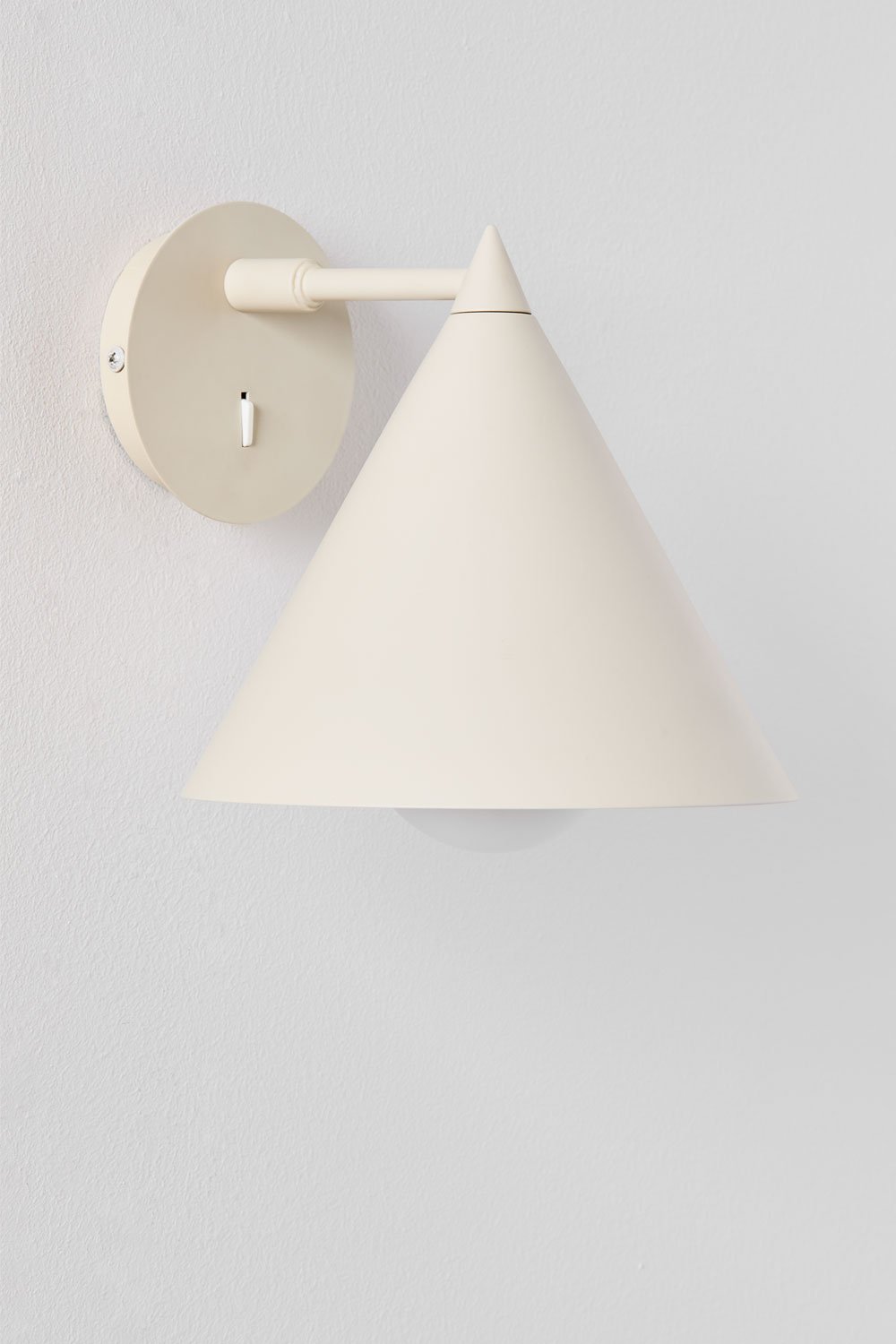 Arilda metalen wandlamp, galerij beeld 1