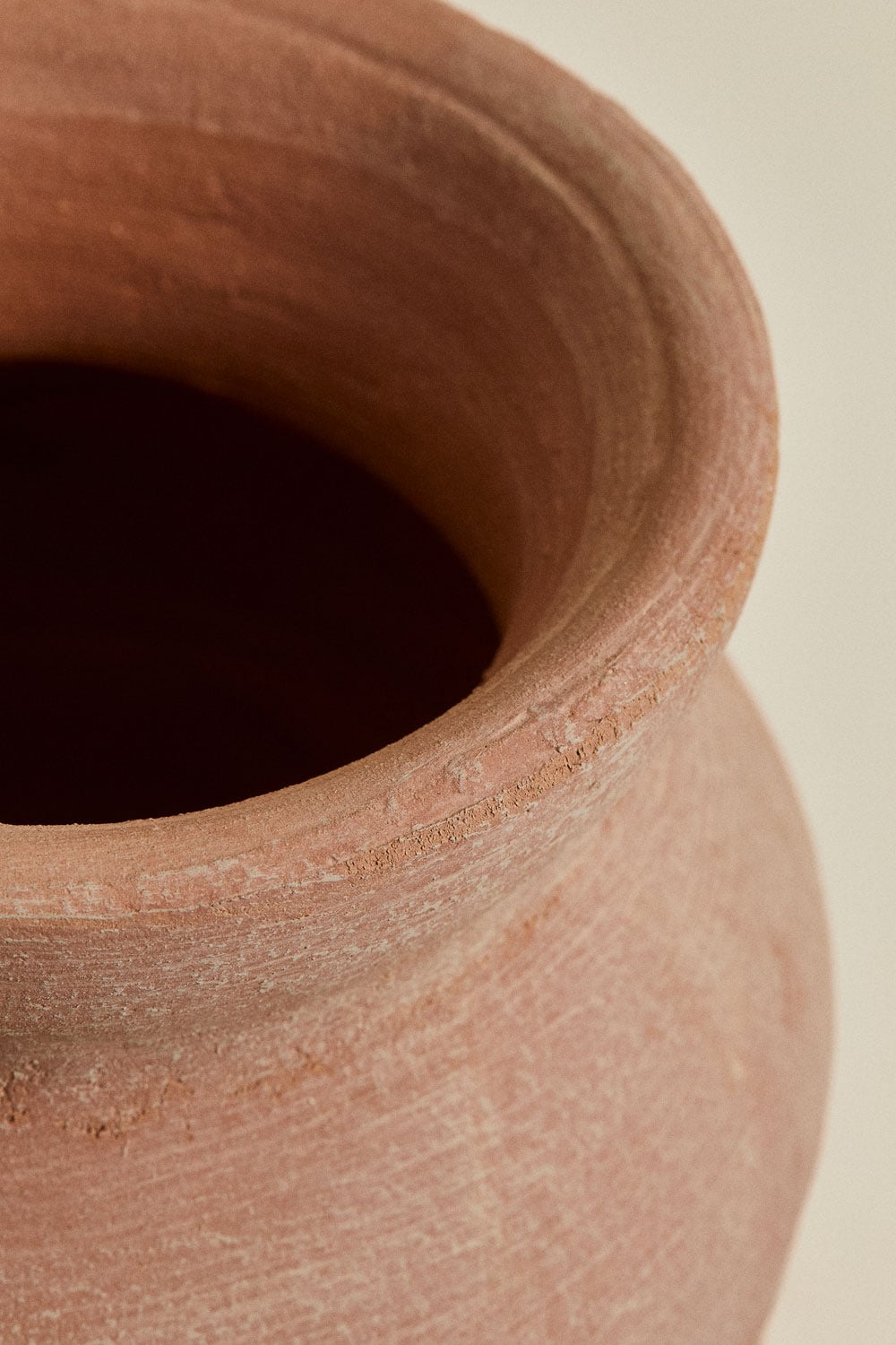 Decoratieve vaas van terracotta Elishia, galerij beeld 3
