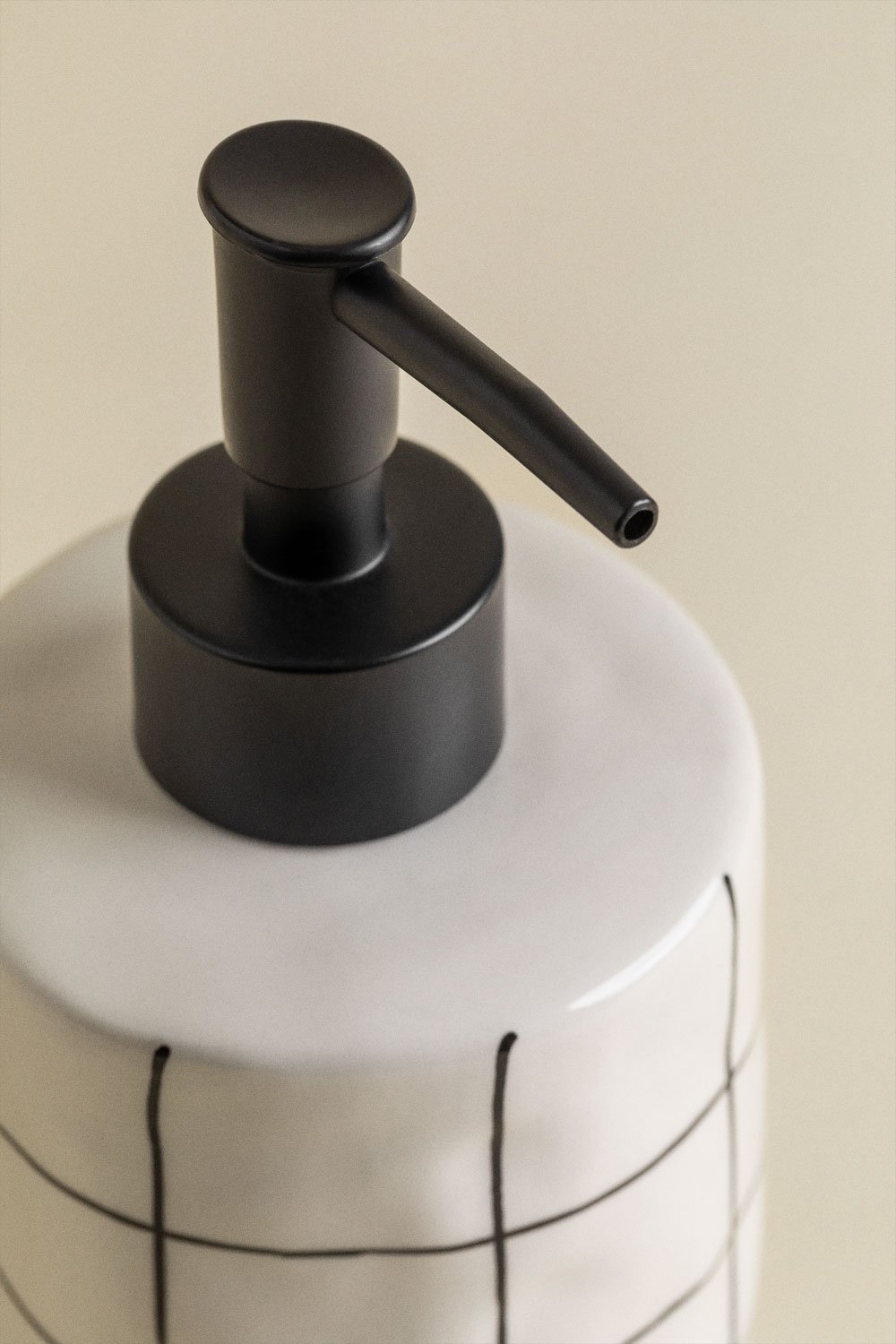 Badkamerset van Yolven steengoed, galerij beeld 3