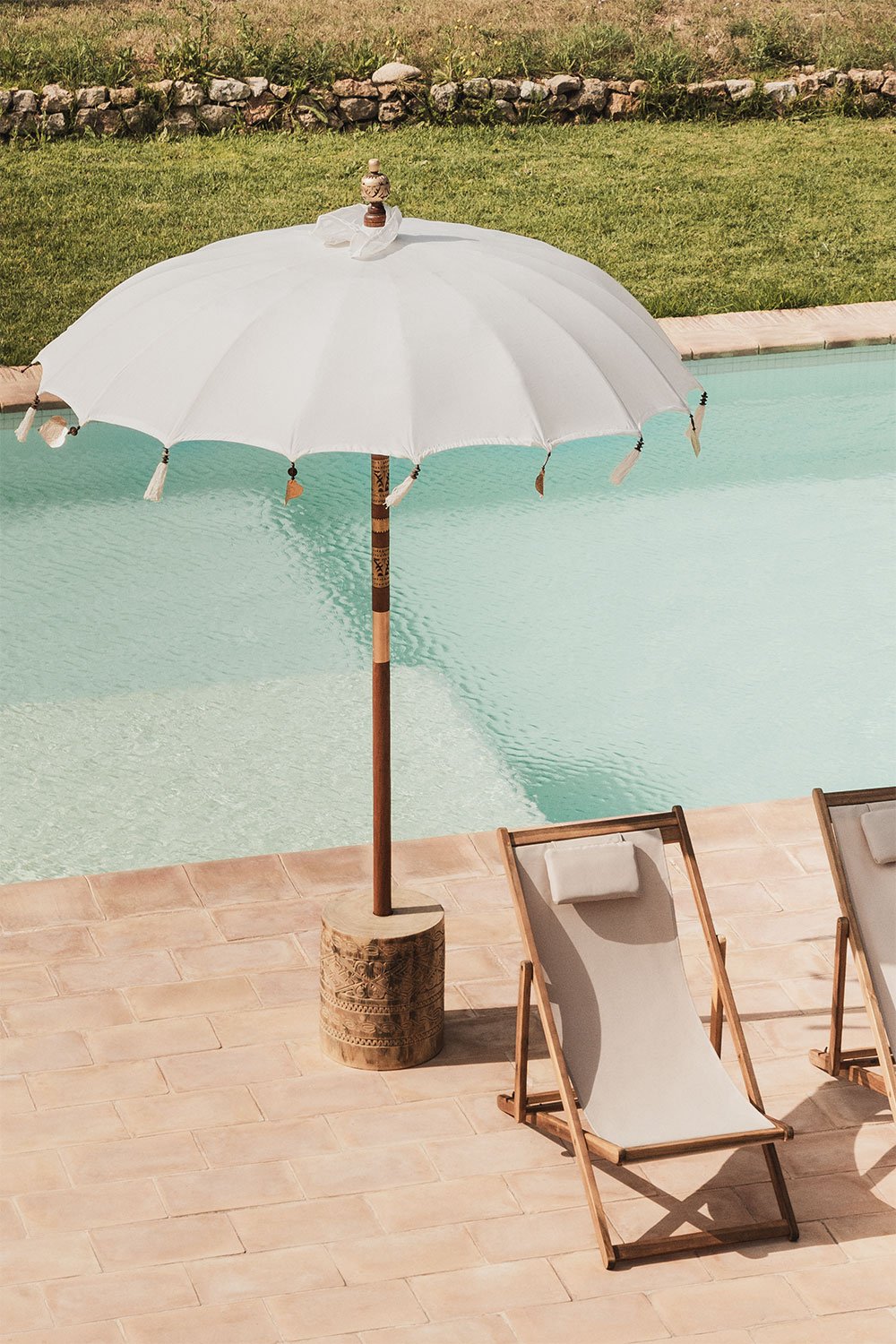 Parasol in stof en hout (Ø186 cm) Manavai, galerij beeld 1