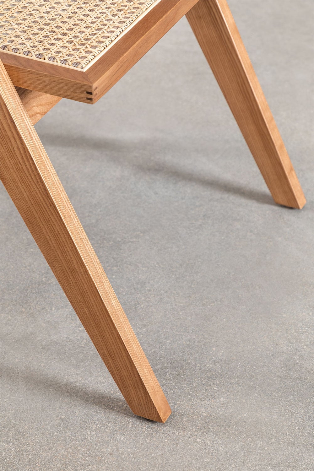 Set van 4 eetkamerstoelen met armleuningen in essenhout en rotan Lali, galerij beeld 8