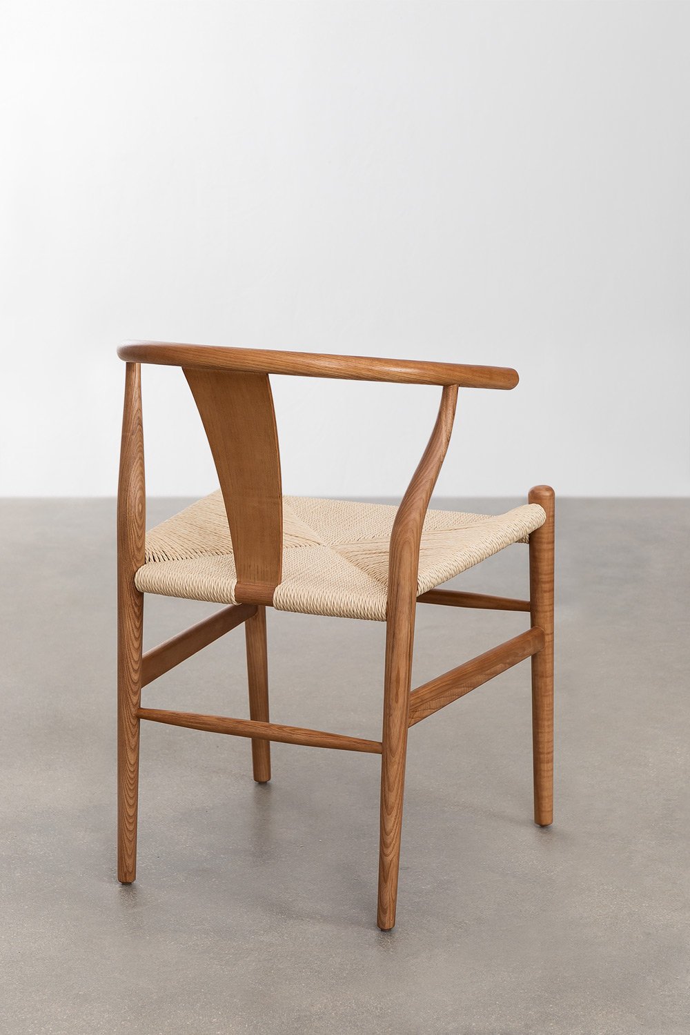 Pakket van 2 Uish Edition iepenhouten eetkamerstoelen, galerij beeld 4